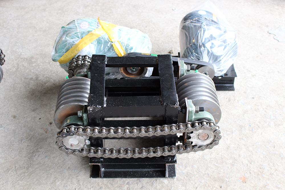 臥式刮糞機主機