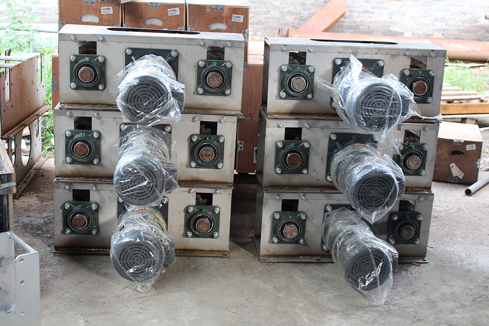 免維護刮糞機主機